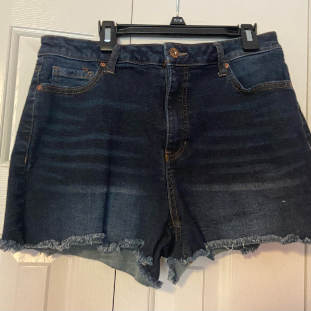Women’s denim shorts size 10